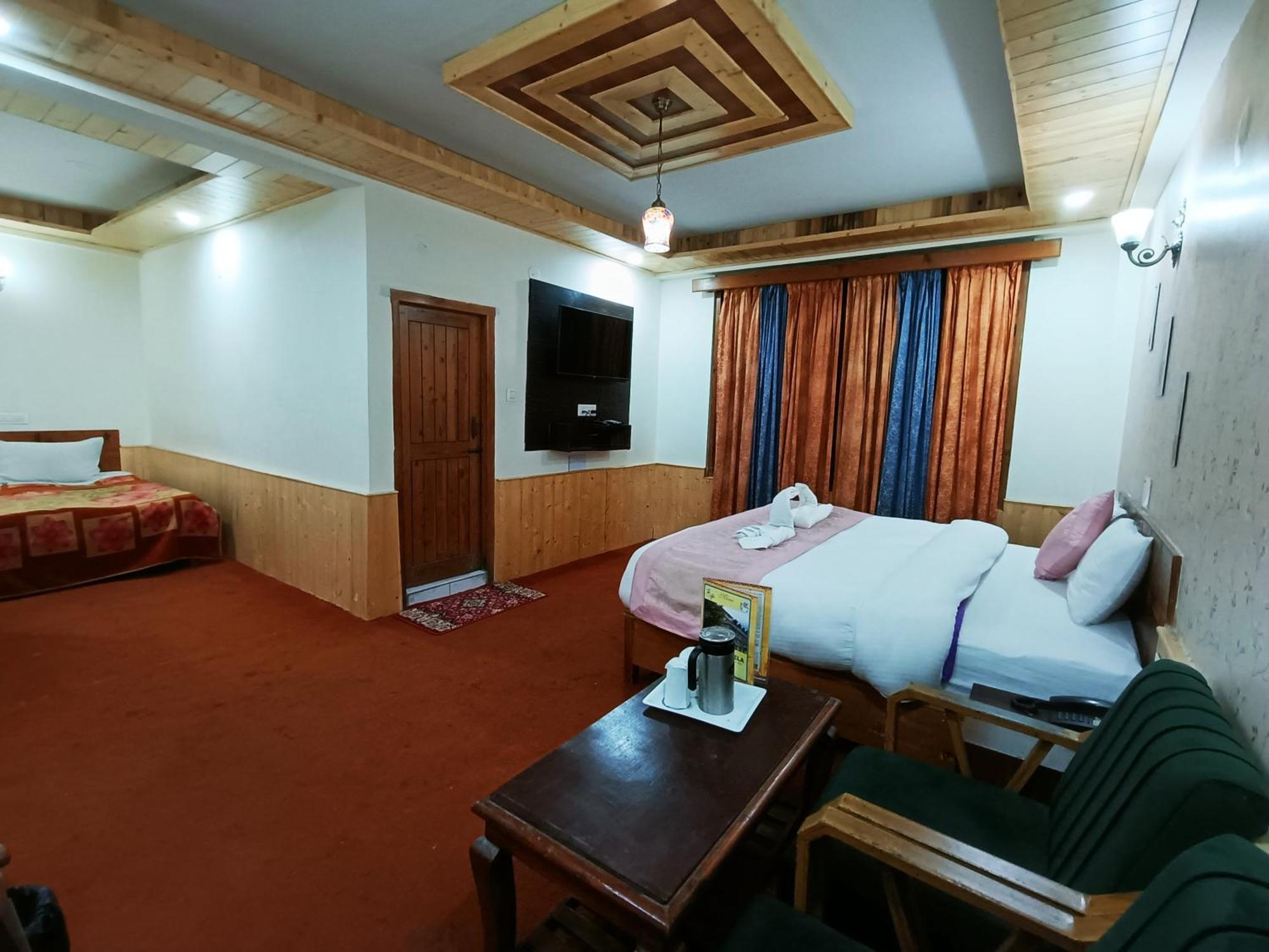 Cs Shhandella Hotel — Photos 2